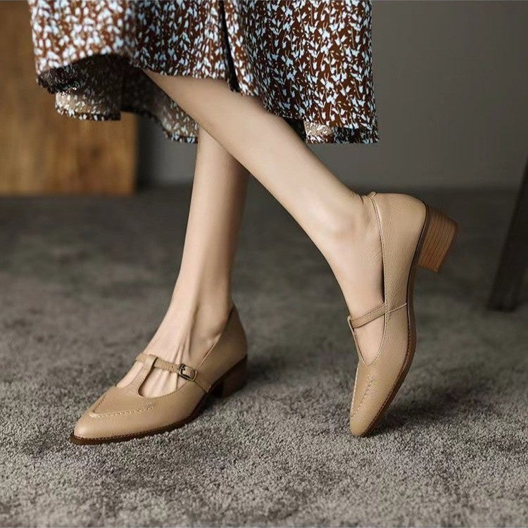 Laura | Low-Heeled Classic Pumps