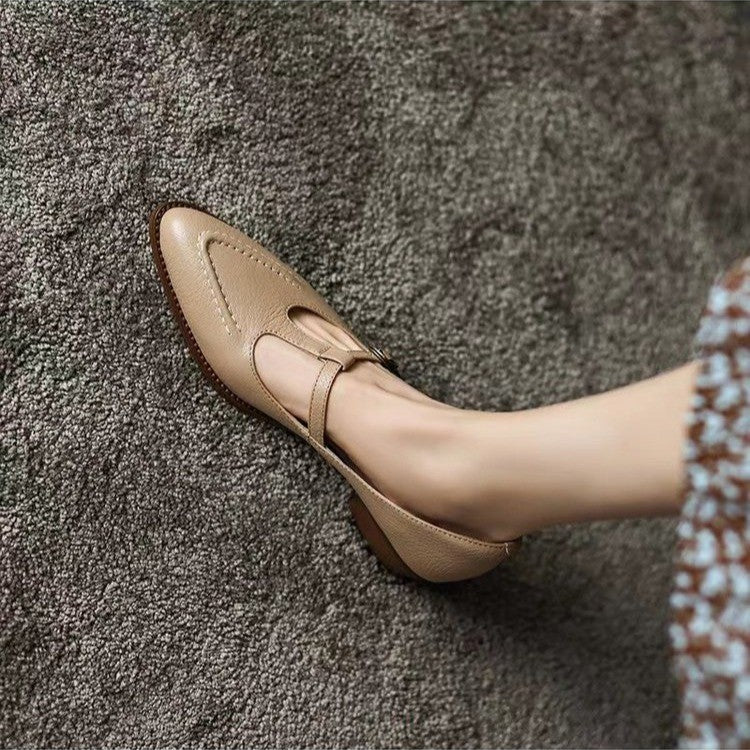 Laura | Low-Heeled Classic Pumps