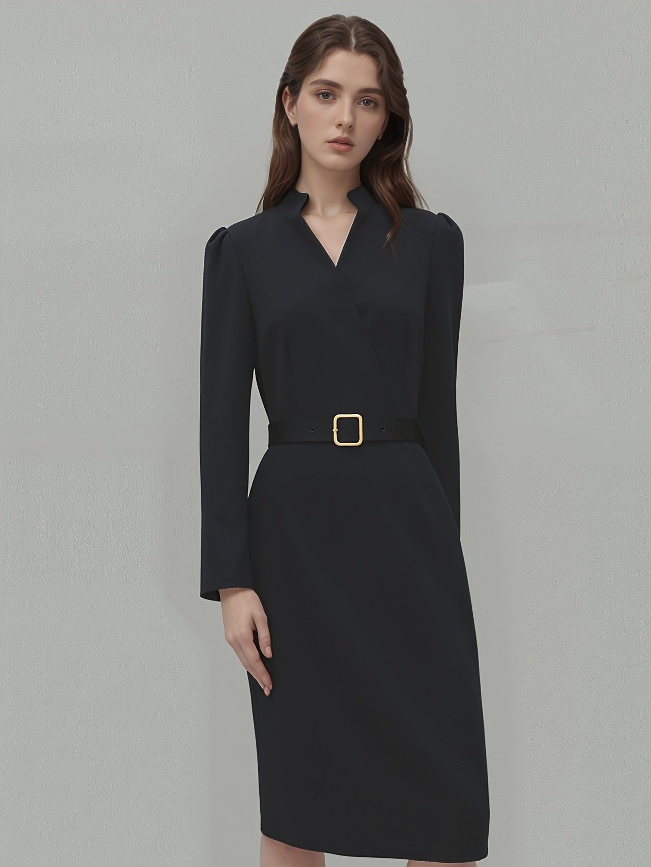 Evelyn | Refined Dress with Belt