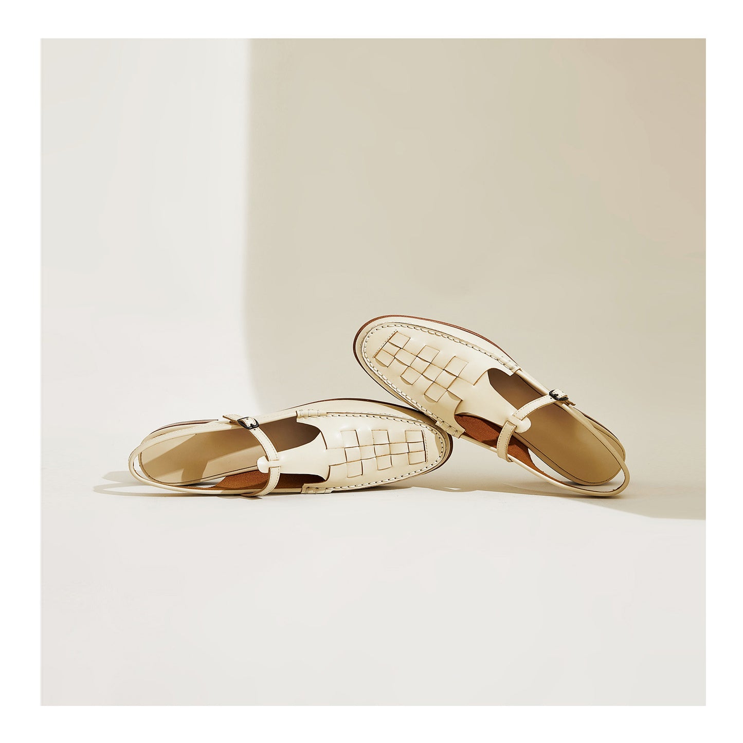 Isava | Vintage-Style Retro Flats